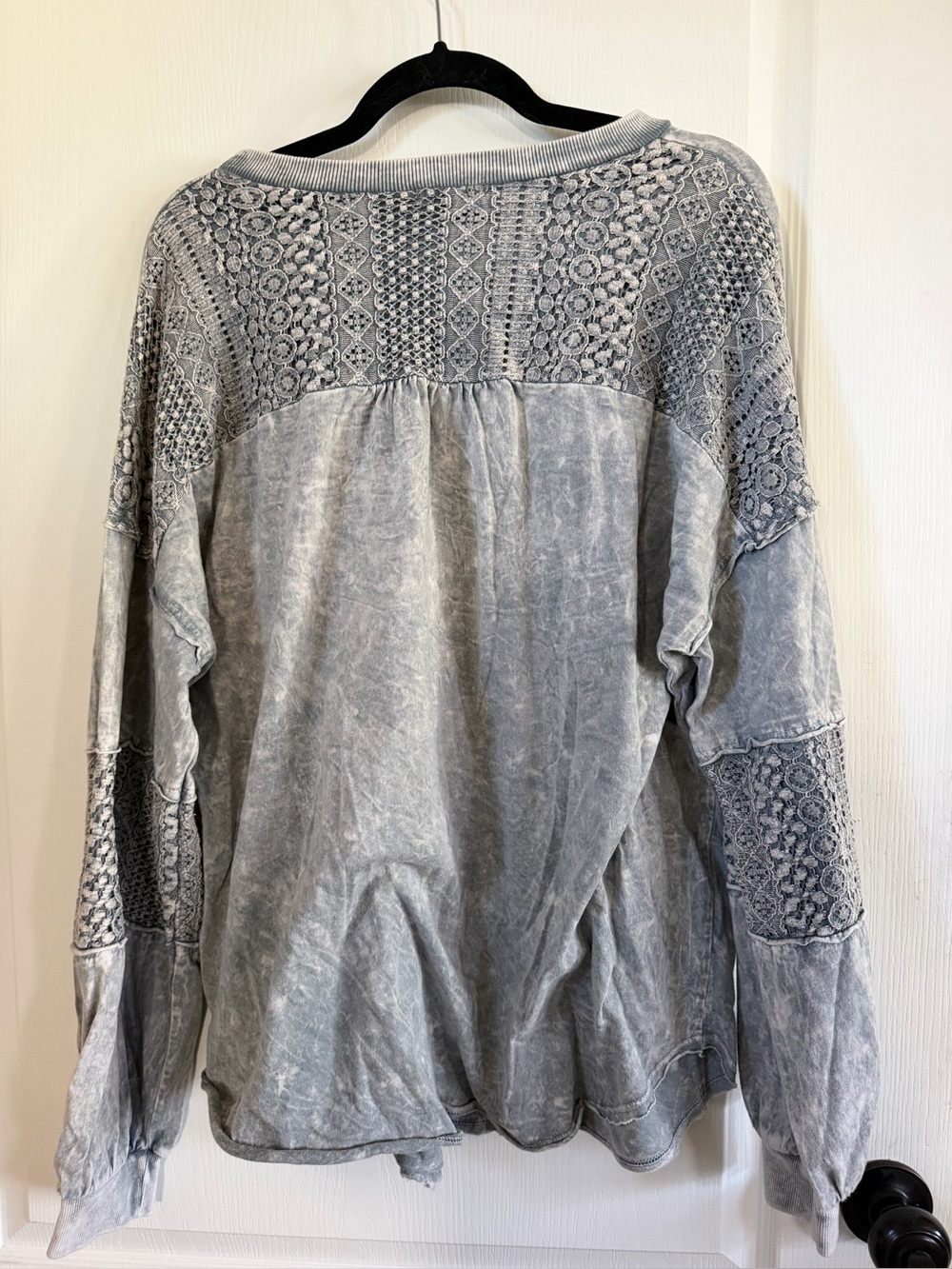 NWT J. Her Oversized Mineral Wash Lace Patch Long Sleeve Pullover Shirt Sz L - Picture 3 of 6